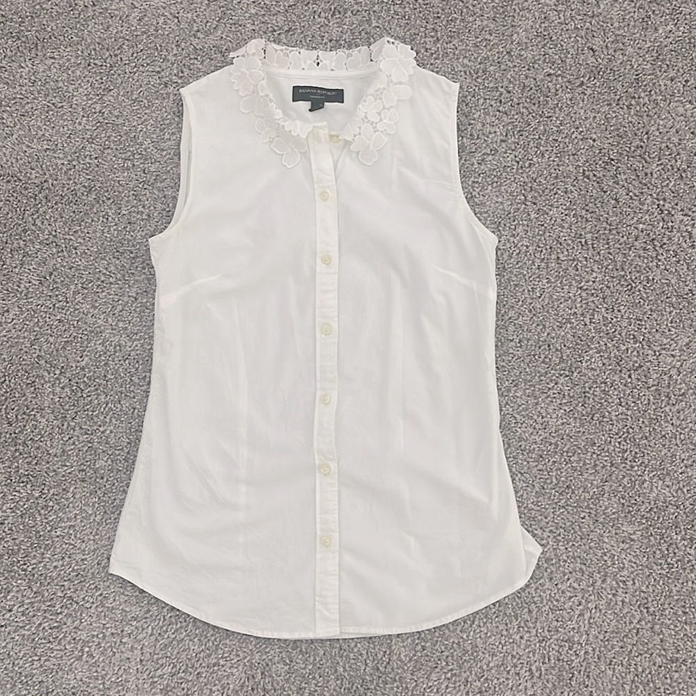 Banana Republic Factory Sleeveless Lace Collar Button Down Shirt Top - Size 4